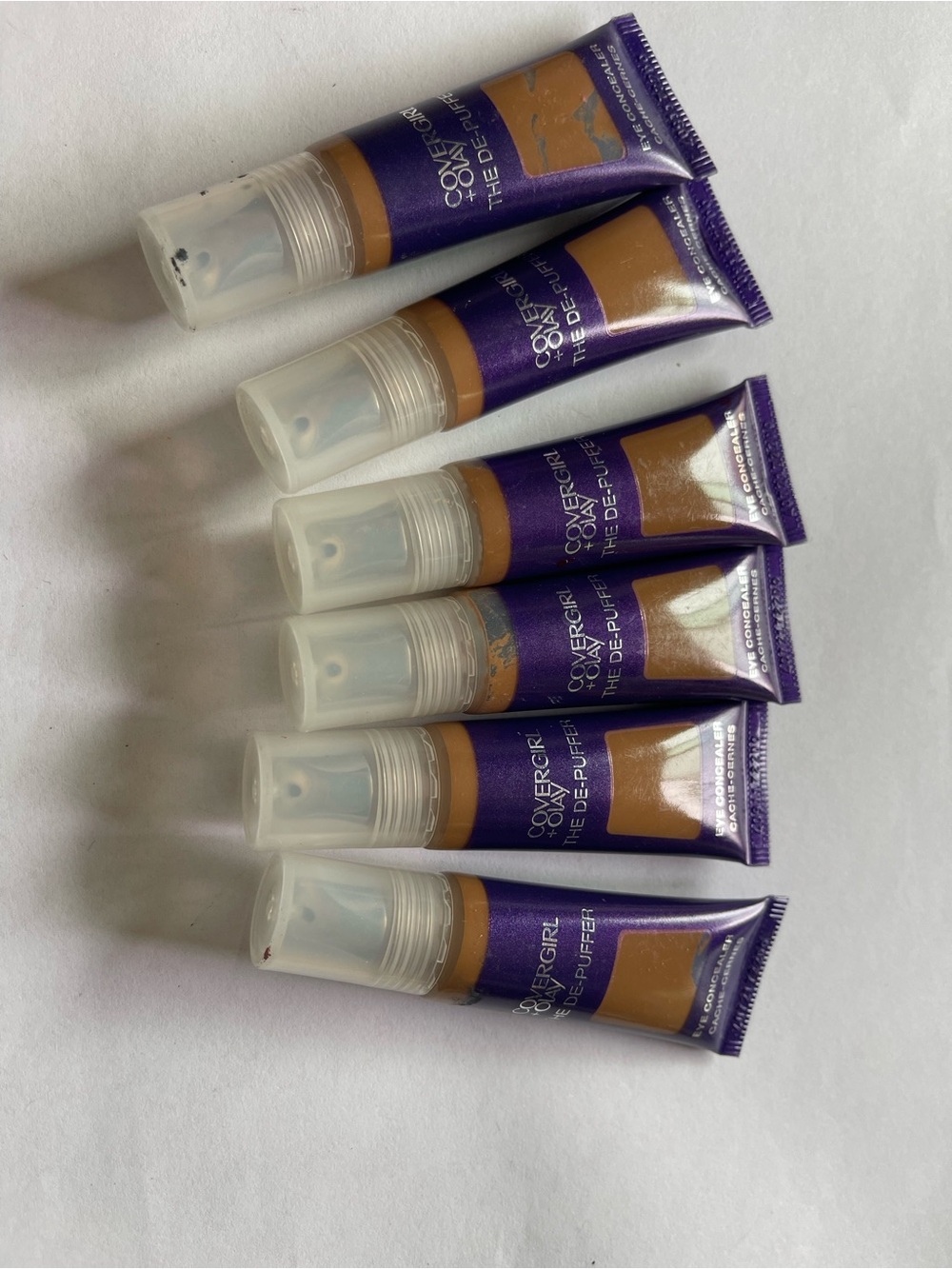 6 CoverGirl + Olay The De-Puffer Eye Concealer 0.34oz  #360 Medium/Deep - Picture 3 of 3